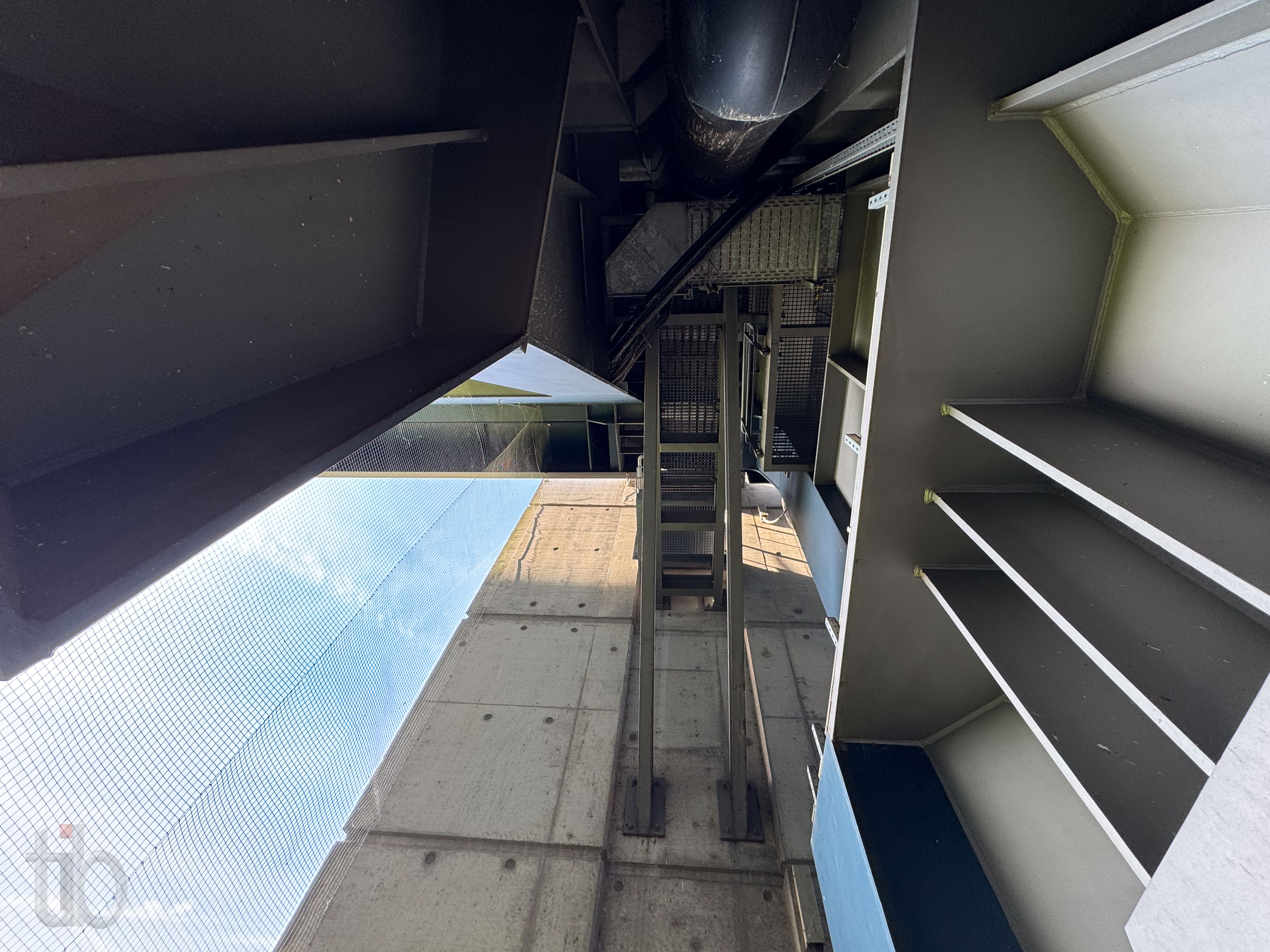 zwischen Trogbrücke und Vorlandbrücke