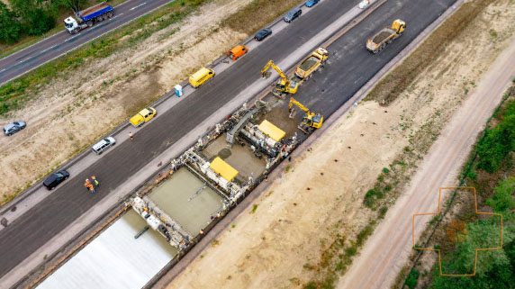 Waschbetoneinbau im VKE1.3 an der A14 nördlich von Colbitz